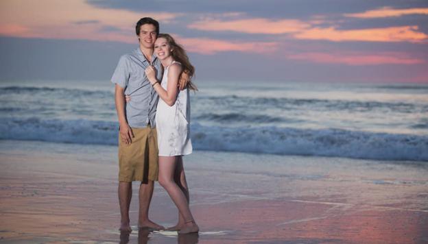 couples trip to the obx - plan your next outer banks couple's vacation