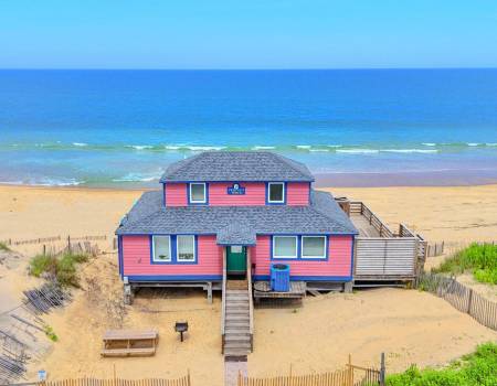 Pink 3-Bedroom oceanfront home on the OBX - Pelican's Perch